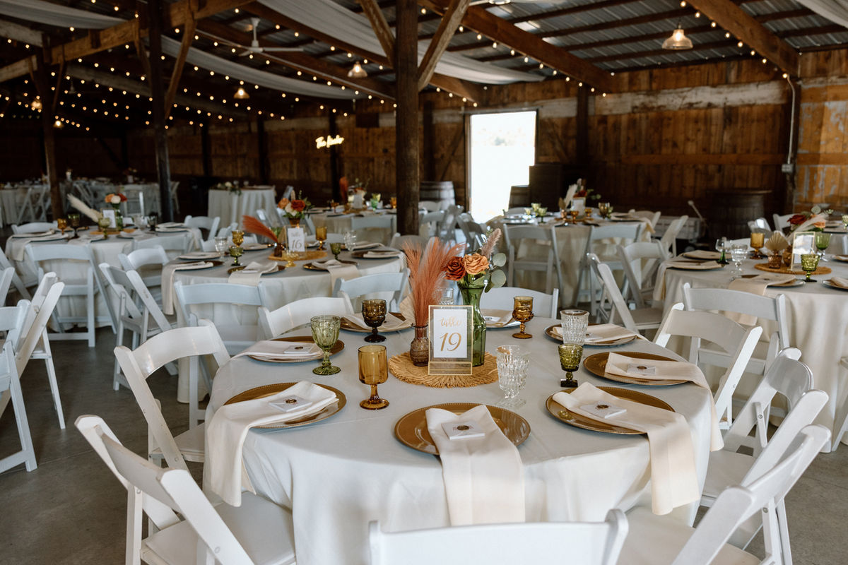 White wedding linens at The Buckeye Barn